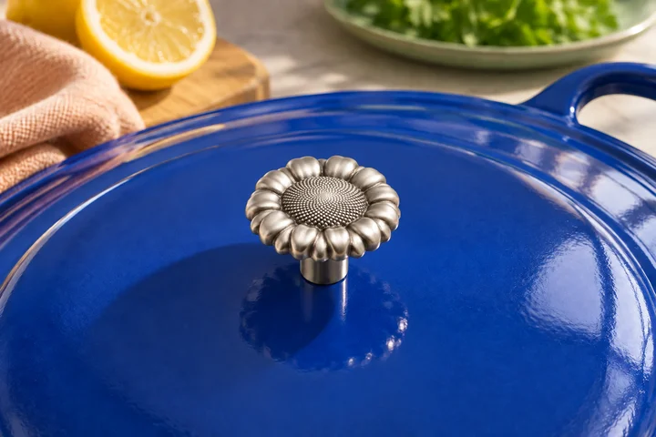 Sunflower’s textured center, rounded petals and soft Satin finish, up close.